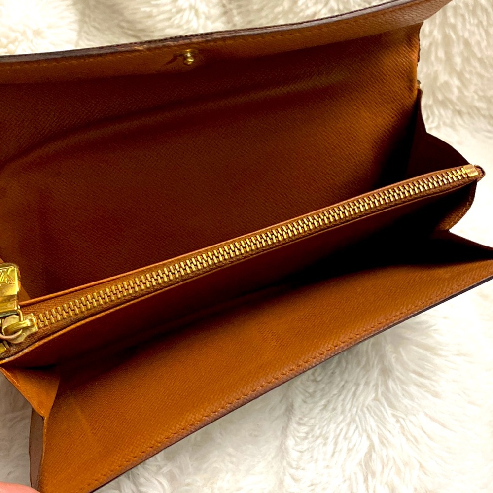 Louis Vuitton Monogram Long Wallet/purse - Picture 9 of 13